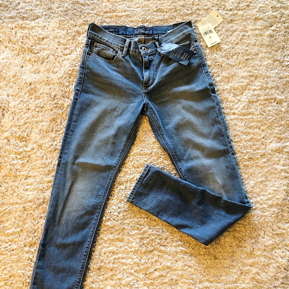 NWT LUCKY BRAND JEANS